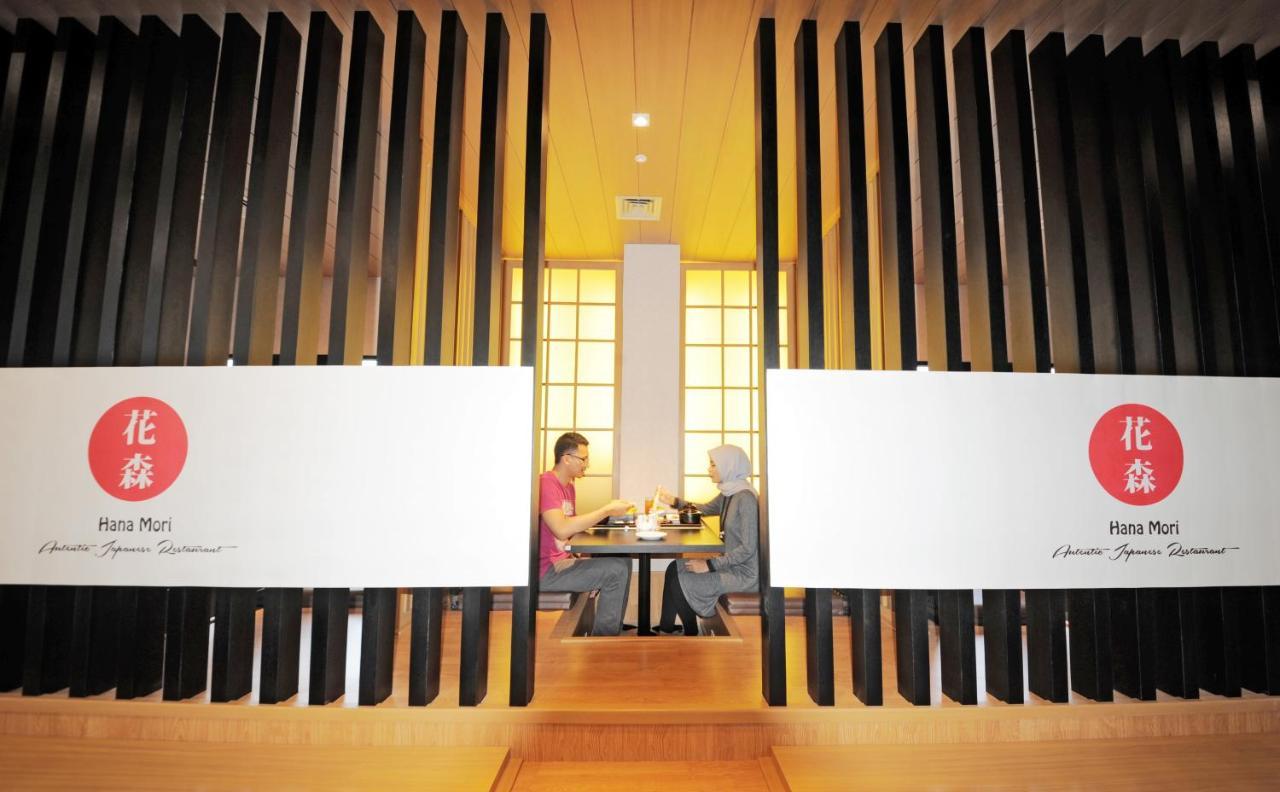 Azalea Suites Cikarang By Jayakarta Group ภายนอก รูปภาพ