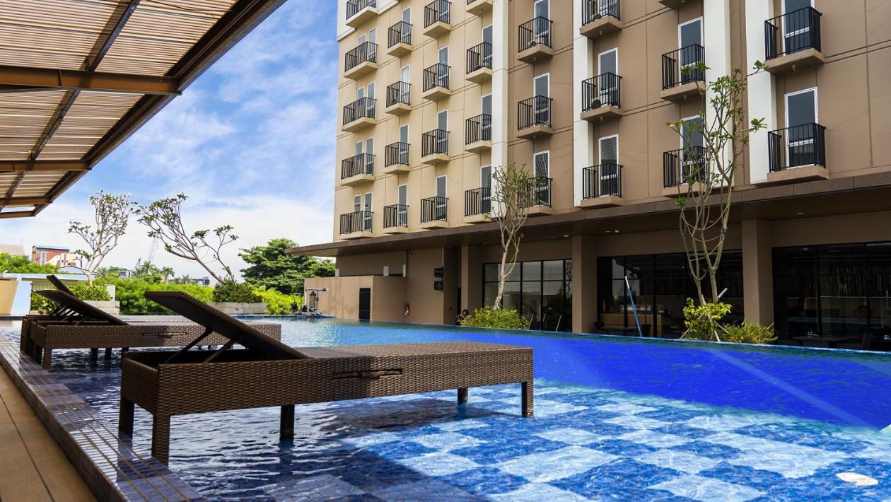 Azalea Suites Cikarang By Jayakarta Group ภายนอก รูปภาพ