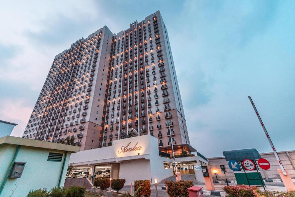 Azalea Suites Cikarang By Jayakarta Group ภายนอก รูปภาพ